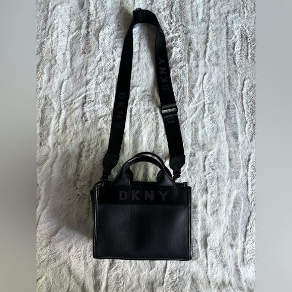 DKNY Mini Tote crossbody bag - Picture 2 of 7